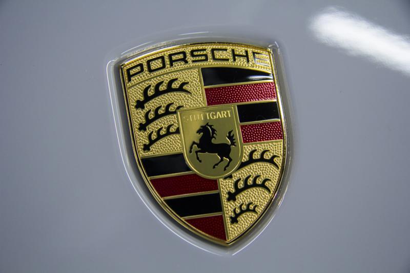 Защита зоны риска Porsche Panamera пленкой DYNOshield